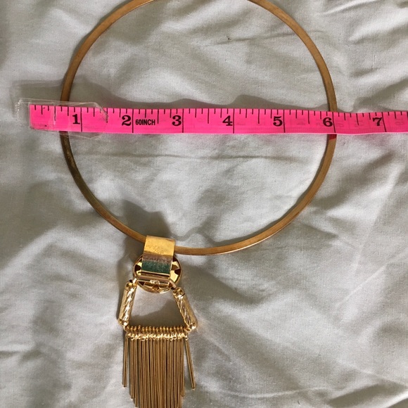 NIP Collar Statement Gold Necklace - Picture 6 of 6